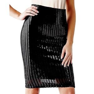 ‼️DONATING 6/8‼️NWOT GUESS Sequin Pencil Skirt